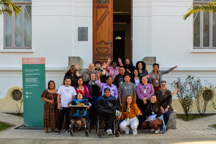 Instituto Butantan recebe visitantes da Casa de Apoio à Saúde Indígena de São Paulo (CASAI/SP