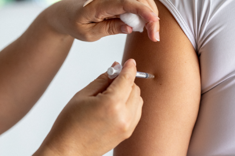 Aplicação de vacina