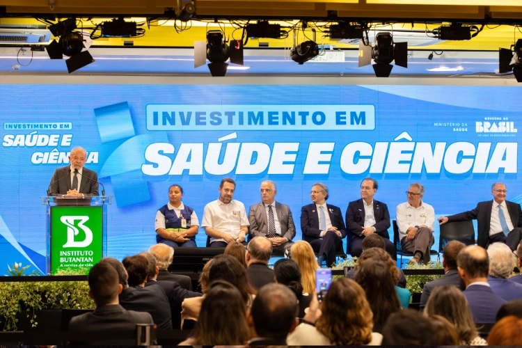 Lula fala em evento no Instituto Butantan