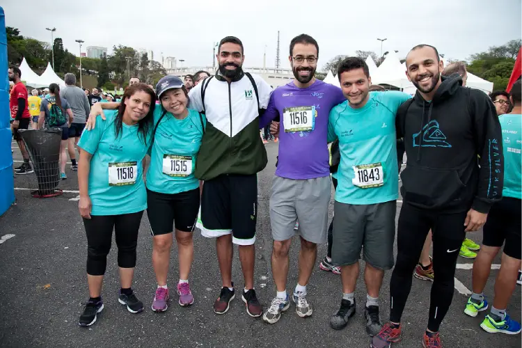 Anita se junta a colaboradores para representar o Instituto Butantan em corrida pelos Jogos Sindusfarma