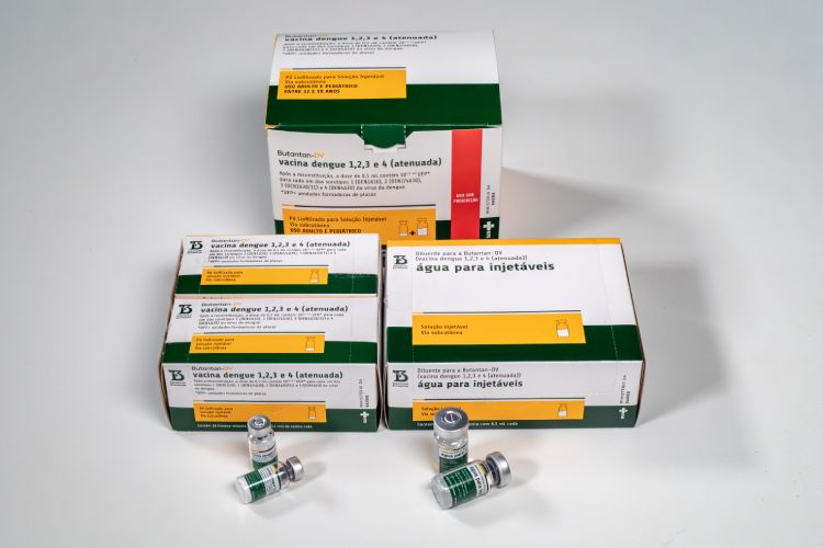 Embalagem da vacina Butantan-DV