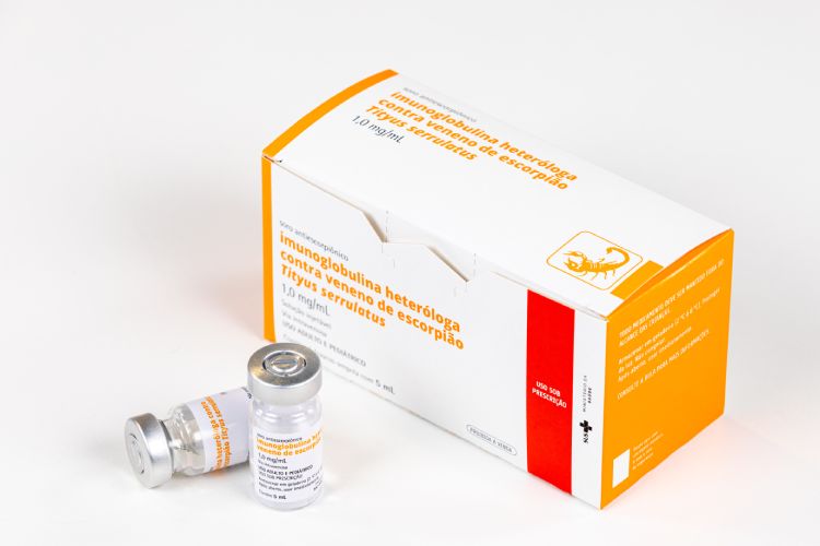 Embalagem de soro antiescorpiônico do Instituto Butantan