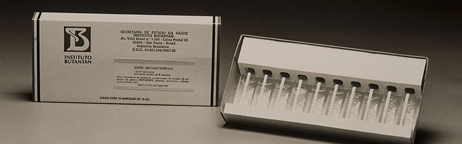 Caixa De Medicamento Grande E Material De Vetor De Médico PNG