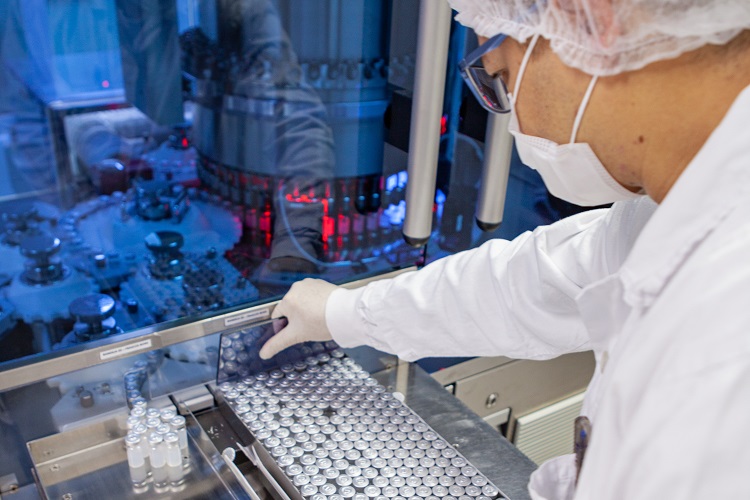 Entenda como funciona o envase da CoronaVac: processo segue protocolos rígidos de controle de qualidade e dosagem - Instituto Butantan Entenda como funciona o envase da CoronaVac: processo segue protocolos rígidos de controle de qualidade e dosagem - Instituto Butantan